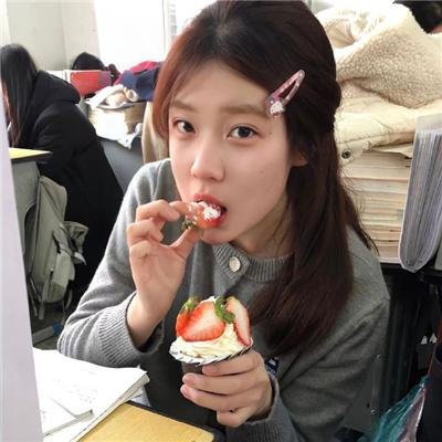 大鲨鱼2021海报