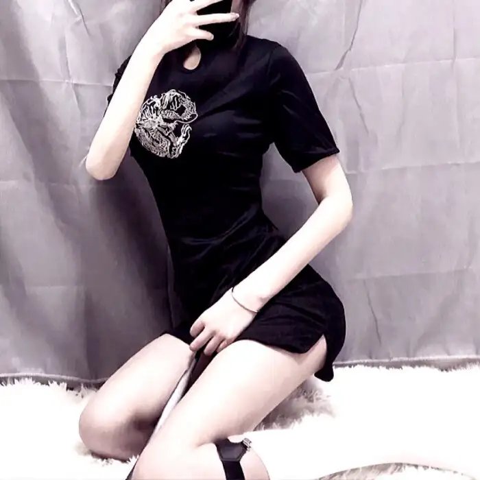 女人国的污染报告海报