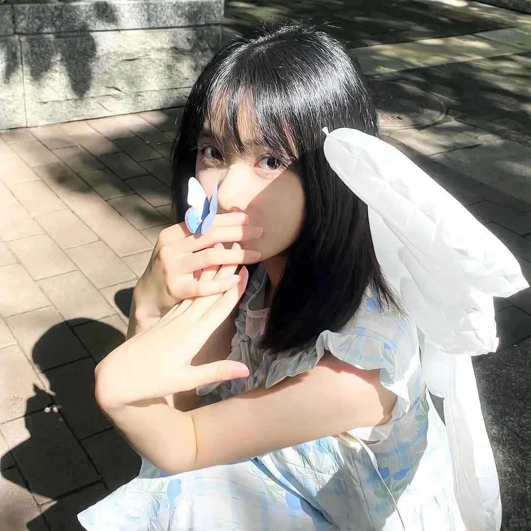 动作女主:水果应援团海报